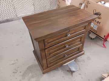 Flynnter Nightstand - Gallery Image 5