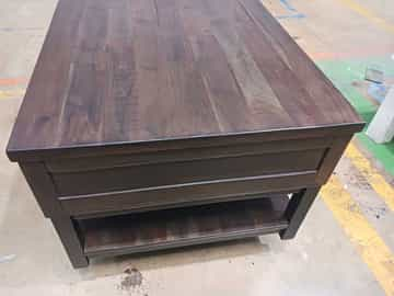 Johurst Rect Lift Top Coffee Table - Gallery Image 10