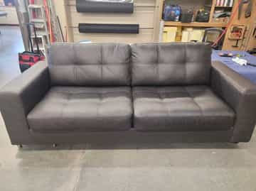 Luigi Sofa - Gallery Image 6