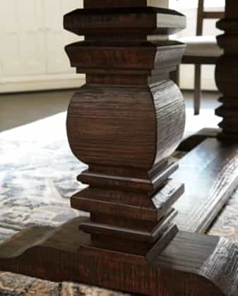 Hillcott Dining Room Table - Gallery Image 4