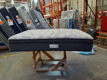 Sealy Posturpedic Faye 14" Euro Top Plush Mattress - Full - Gallery Image 4