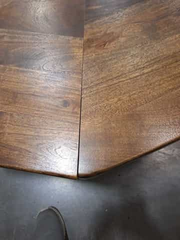 Haileeton Oval Coffee Table - Gallery Image 8