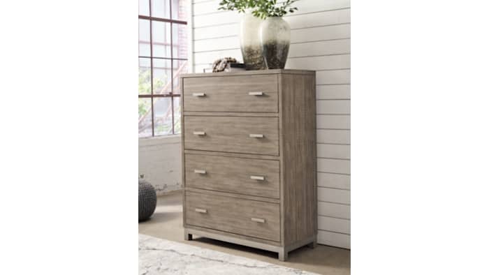 Johnelle Chest of Drawers - Gallery Image 1